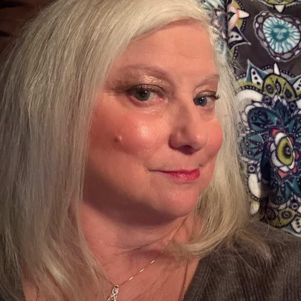 Meet your Posher, Donna